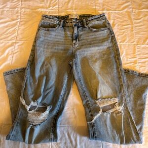 BKE Women's Relaxed Light Blue Distressed Jeans